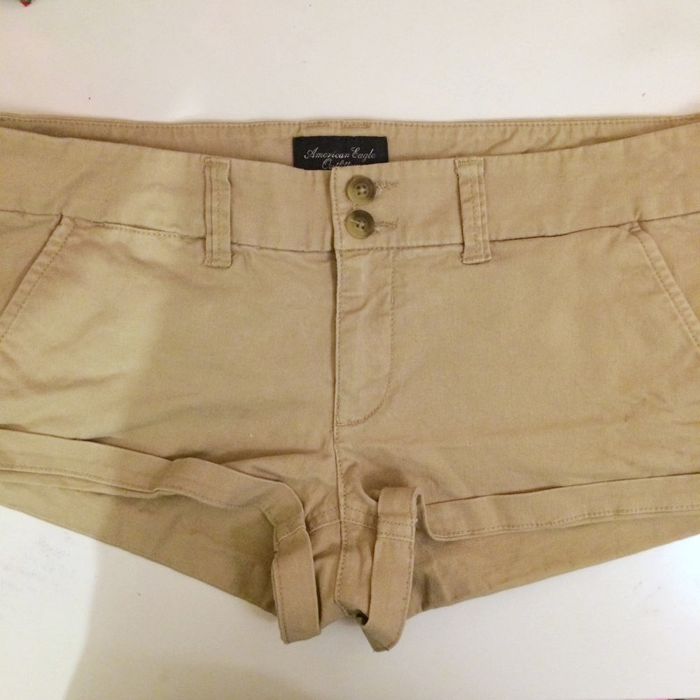 American Eagle khaki-colored short shorts